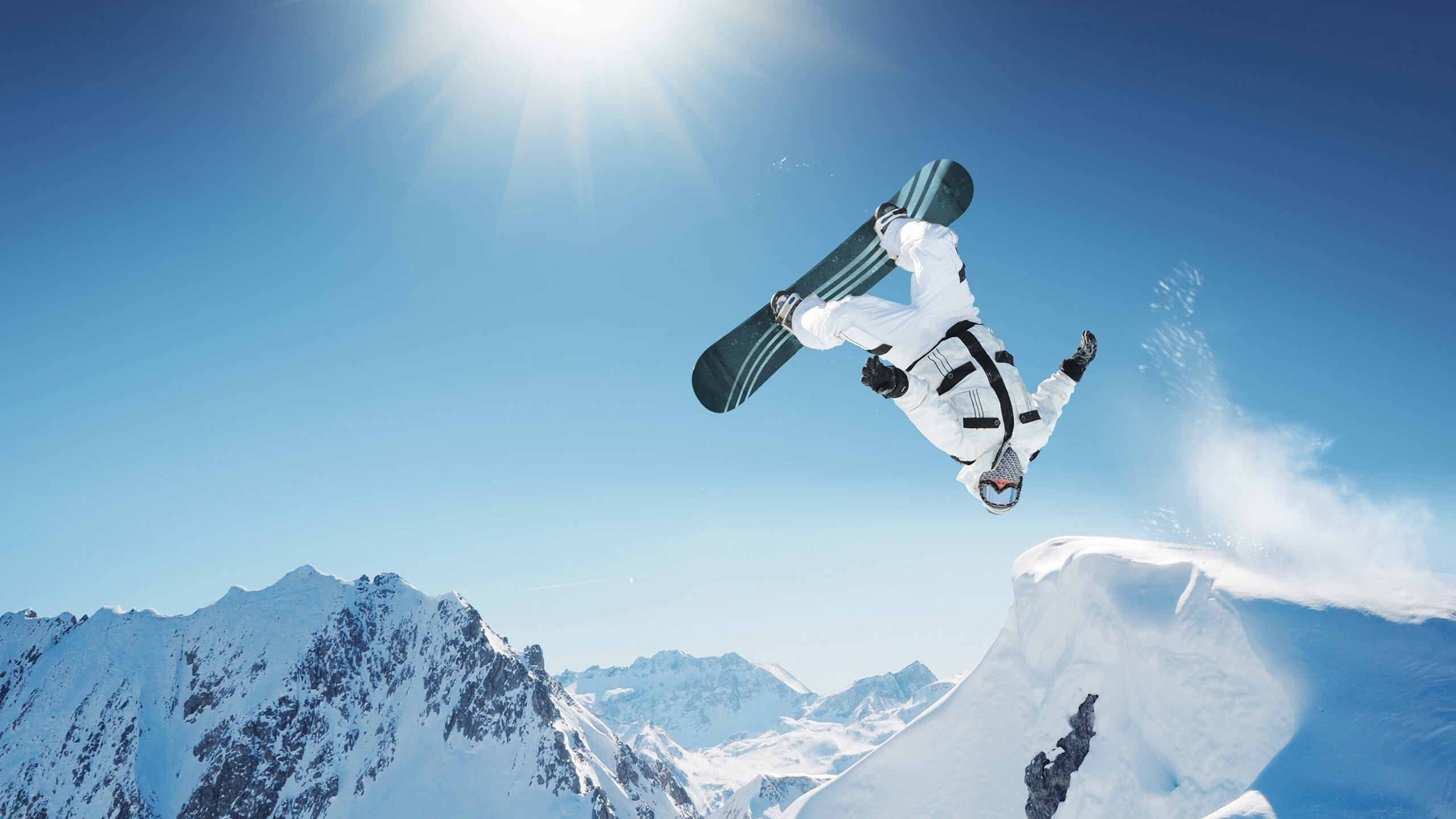 阿扎伦卡在TL比赛中败北，战术调整引发热议！